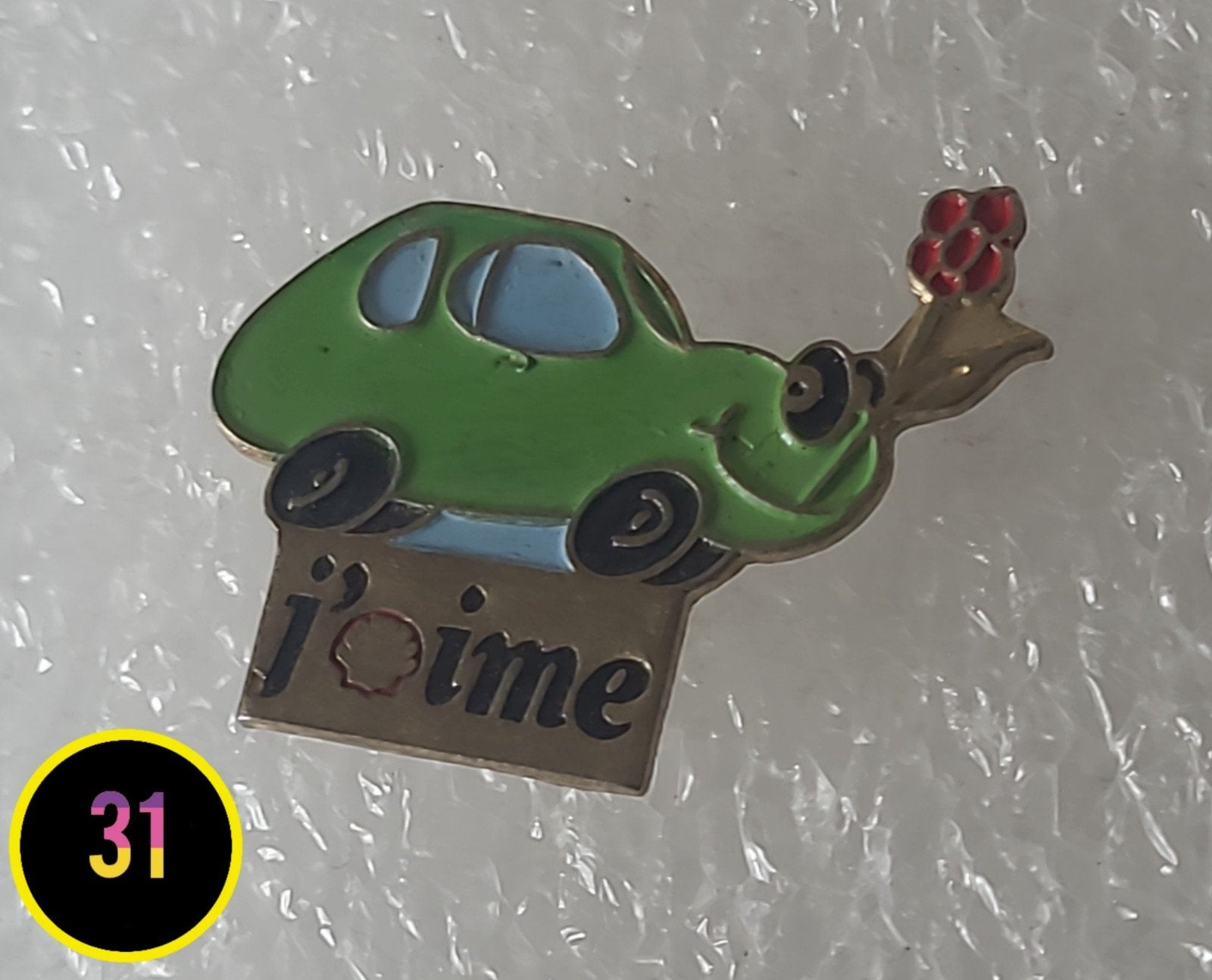 Vintage Pin: Groene Auto met 'J'aime' en Bloem, Verzenden