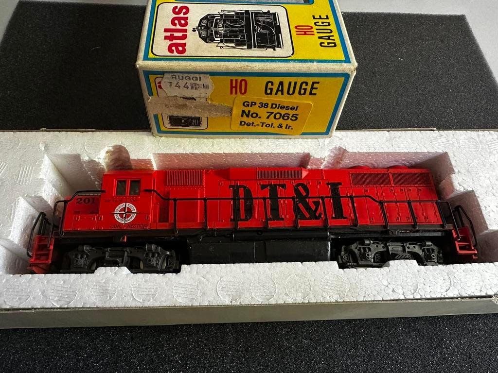 Atlas HO diesellocomotief NOS, Overige merken, Nieuw, Ophalen of Verzenden, Analoog