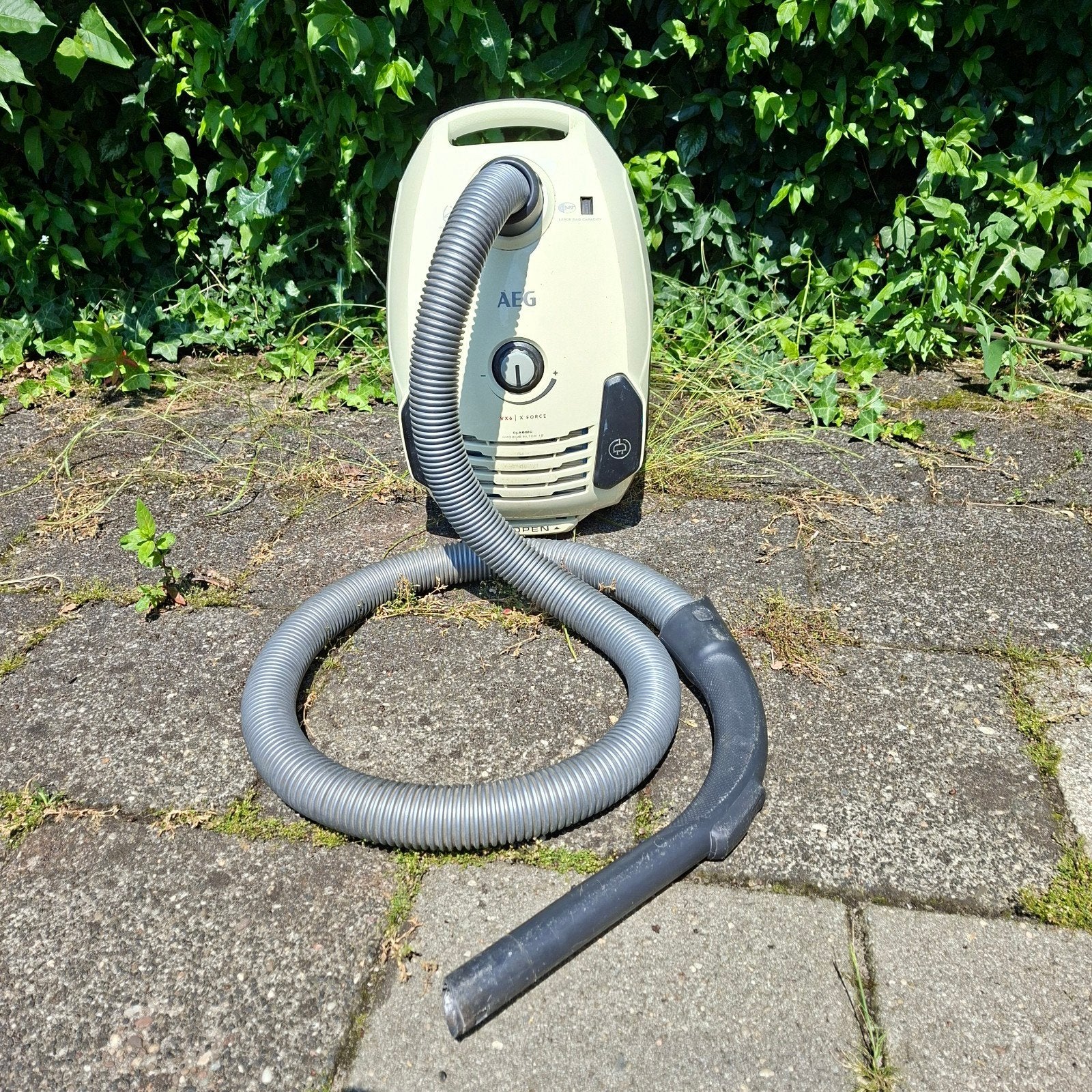 AEG VX6 X-FORCE Stofzuiger S-BAG Zak 700 Watt zonder Stang, Stofzak, Gebruikt, Ophalen of Verzenden, Sledestofzuiger