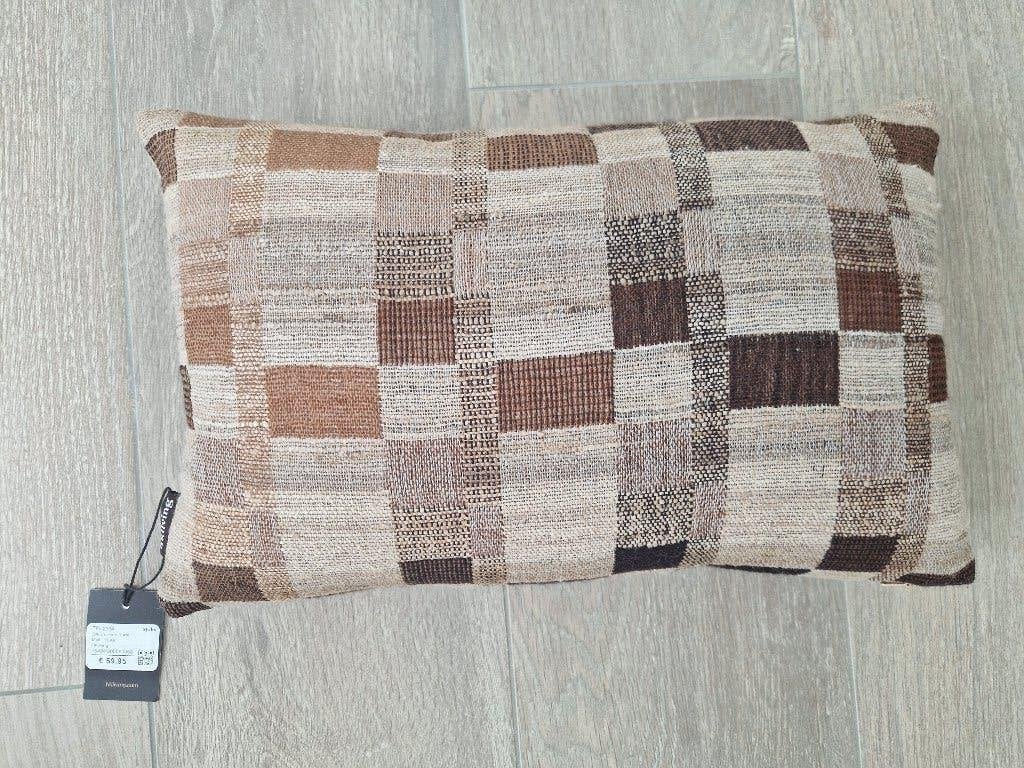 HK living kussen, Huis en Inrichting, Woonaccessoires | Kussens, Beige, Nieuw, Ophalen of Verzenden, Sierkussen