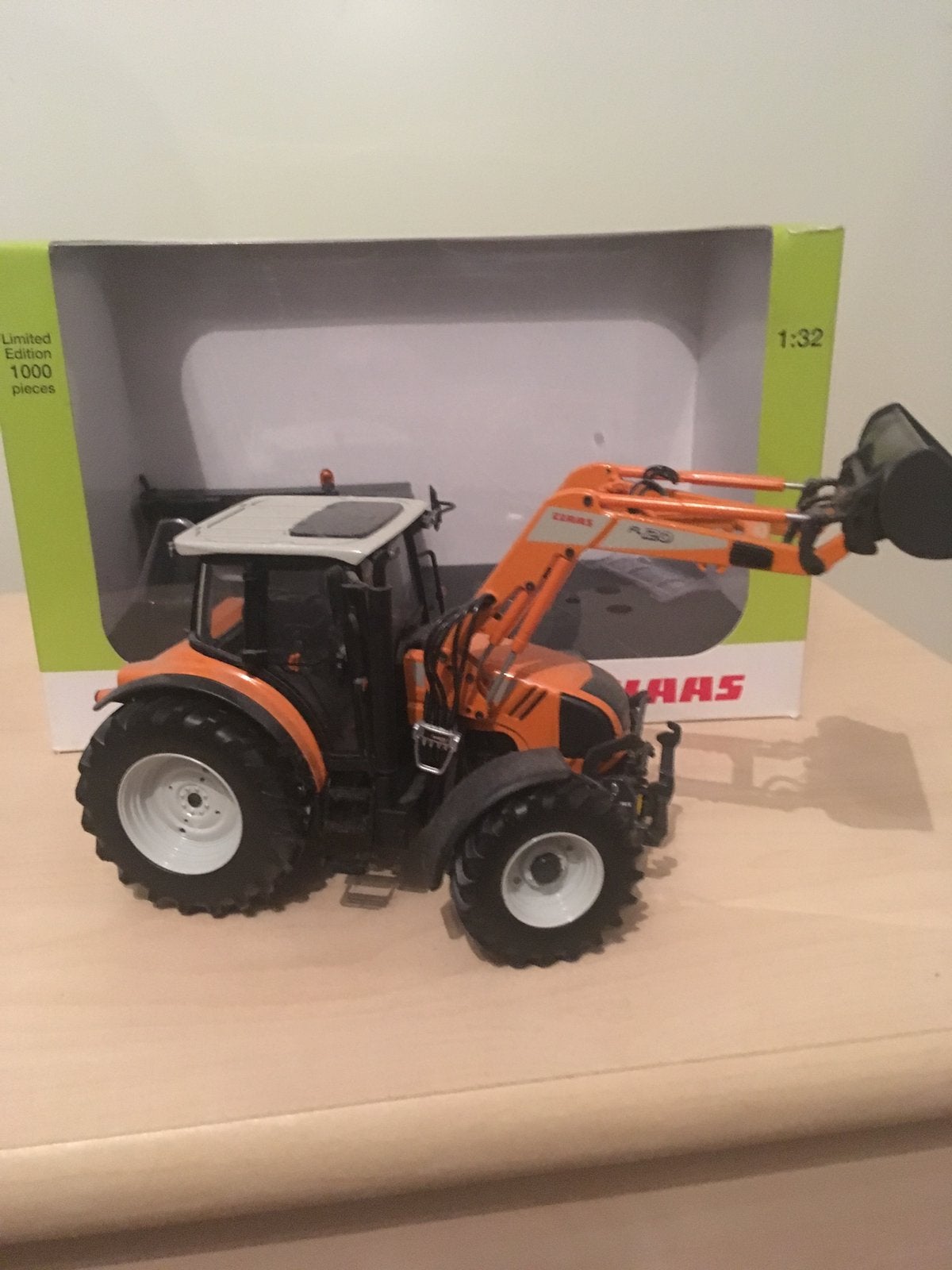 Claas miniatuur, Ophalen of Verzenden, Zo goed als nieuw, Tractor of Landbouw, Overige merken