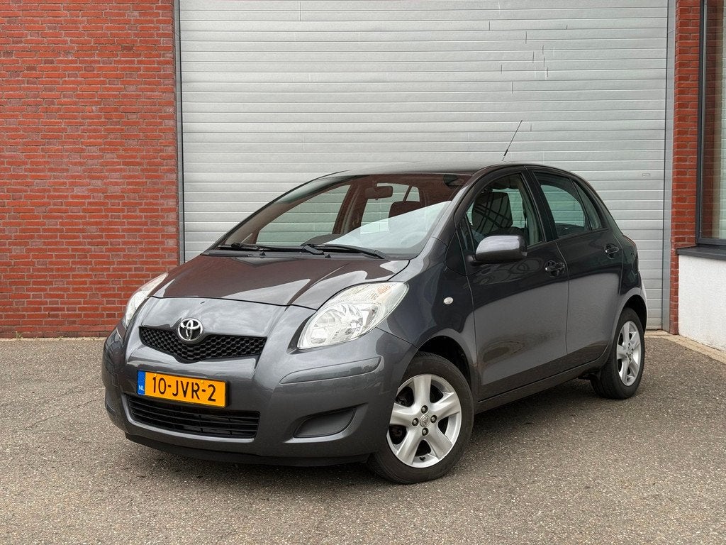 Toyota Yaris 1.3 VVTi Aspiration| AUTOMAAT| NAP| NEW APK, Auto's, Toyota, 40 €/maand, 4 cilinders, Bedrijf, Nieuw