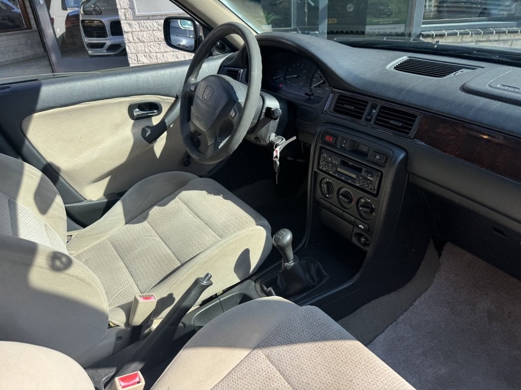 Honda Civic 1.5i VTEC Nw Apk Distributie VV 1ste eigenaar, Auto's, Origineel Nederlands, Bedrijf, Handgeschakeld, 114 pk