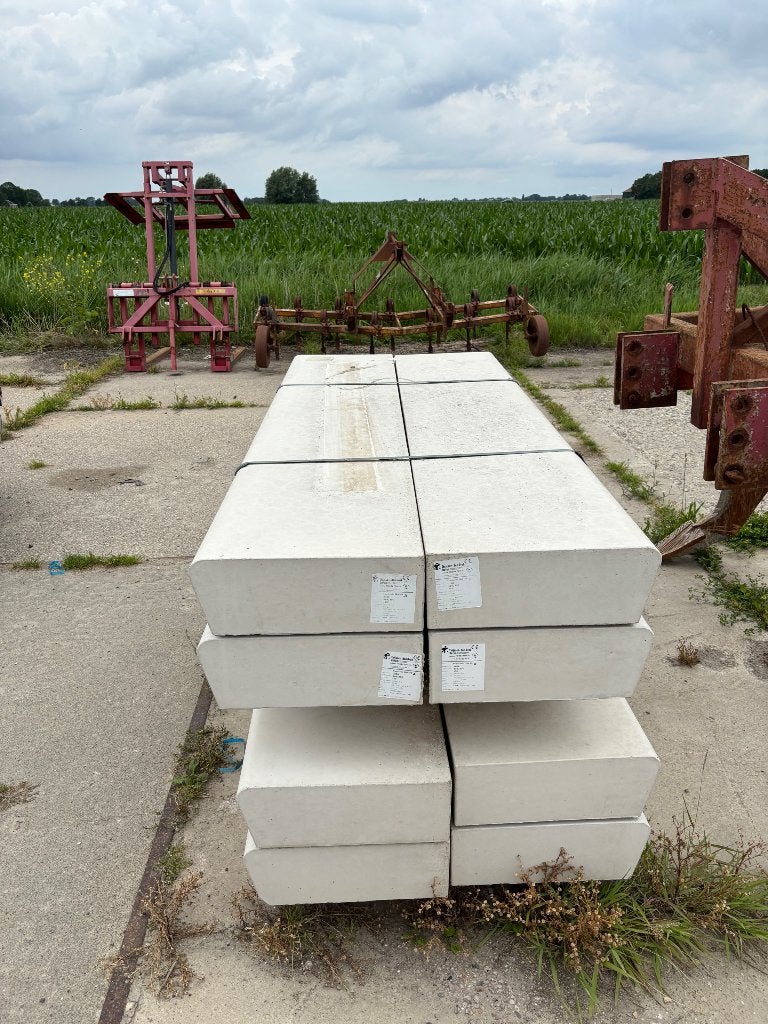 betonnen bloktreden 2 meter, Ophalen, Overige typen, Nieuw, Minder dan 5 m²