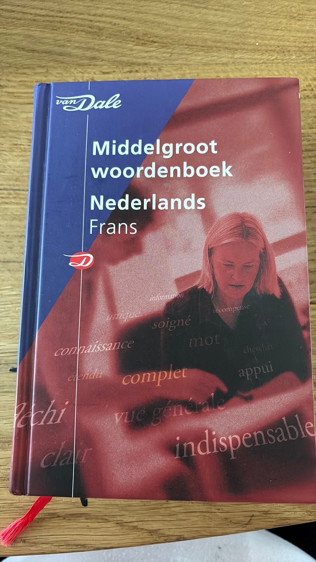 Van Dale Middelgroot woordenboek Nederlands-Frans, Frans, Ophalen of Verzenden, Zo goed als nieuw, Van Dale