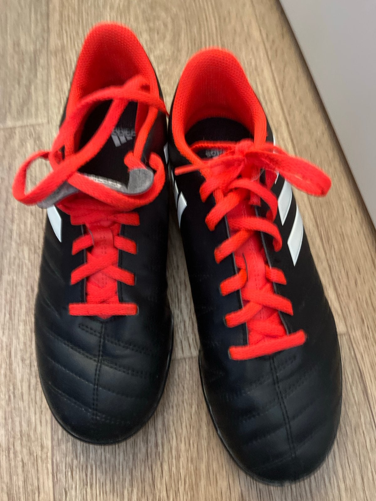 Adidas voetbalschoenen maat 38, Maat XS of kleiner, Schoenen, Ophalen of Verzenden, Zo goed als nieuw