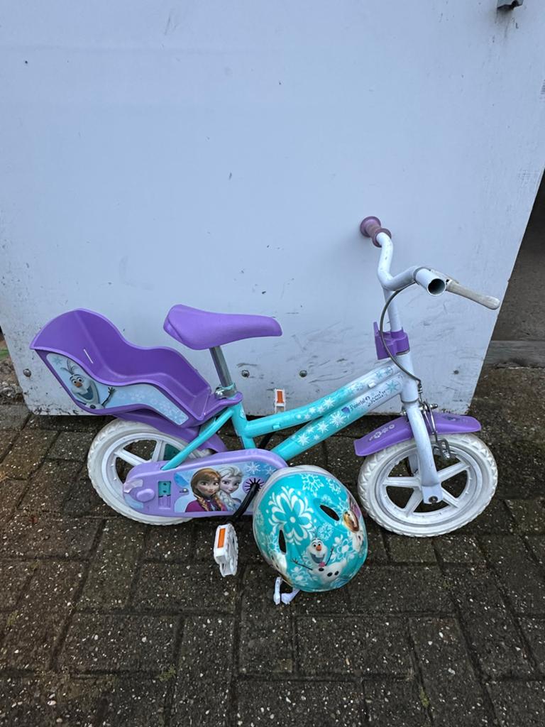 Frozen kinderfiets met helm, Fietsen en Brommers, Fietsen | Kinderfietsjes, Ophalen, Gebruikt, Velgrem, Minder dan 16 inch