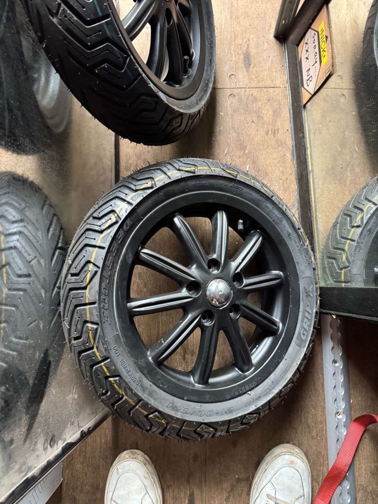Piaggio MP3 velgen 12 inch zwart   MP3 300/400/500, Niet ingevuld, Gebruikt, Verzenden, Niet ingevuld