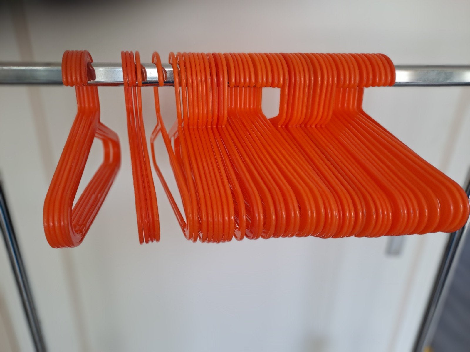 50 kledinghanger - hangers - kinder kledinghandger(s) - ikea, Ophalen, Gebruikt, Overige materialen, Kinderen