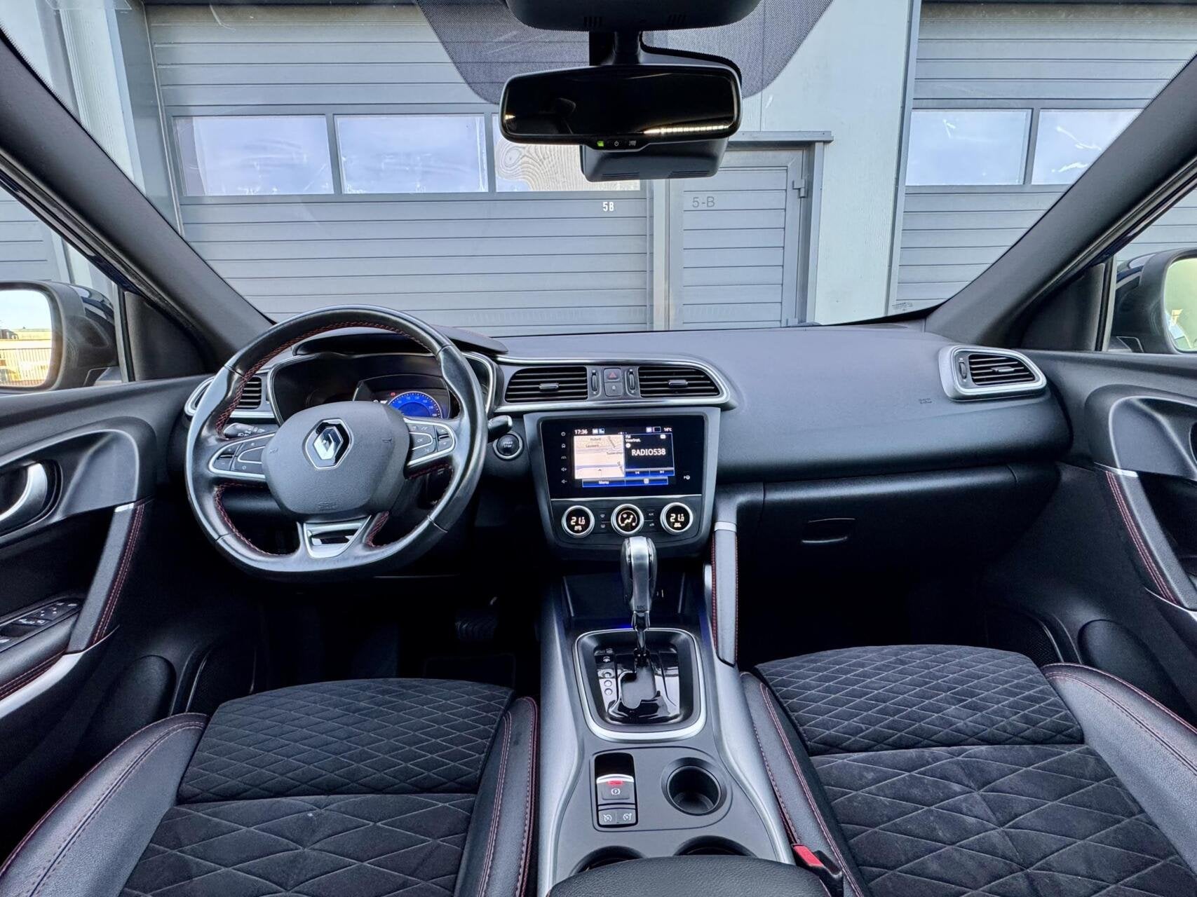 Renault Kadjar 1.3 TCe 159pk Black Edition | AUTOMAAT | Lage, Kadjar, Gebruikt, 4 cilinders, 715 kg