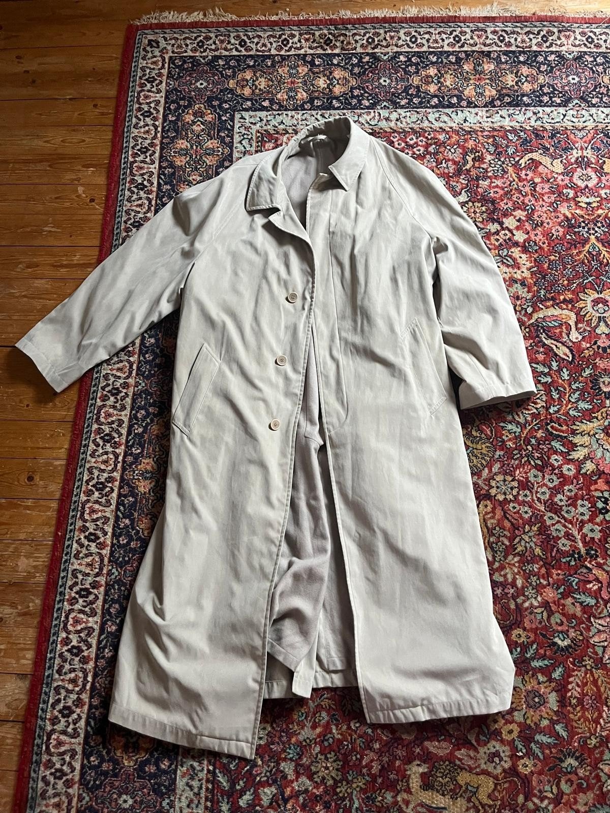 vintage Hilton trenchcoat, Ophalen of Verzenden, Zo goed als nieuw, Beige