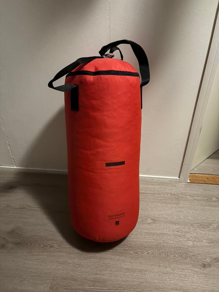Bokszak Outshock punching bag 100 Decathlon, Sport en Fitness, Boksen, Ophalen, Zo goed als nieuw, Boksbal