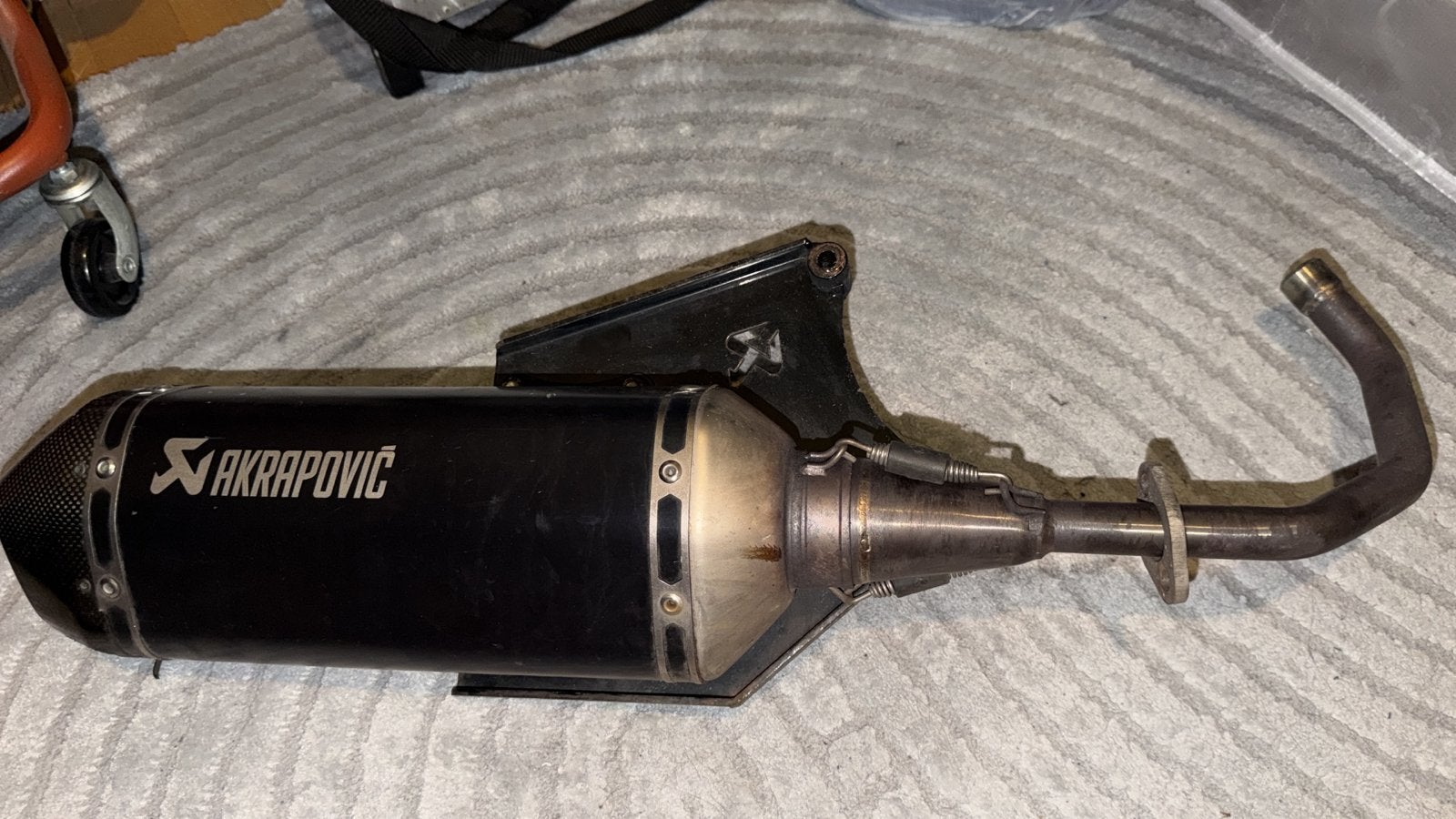 Akrapovic uitlaat origineel voor Piaggio & Vespa 2V, Ophalen, Gebruikt, Uitlaat, Piaggio