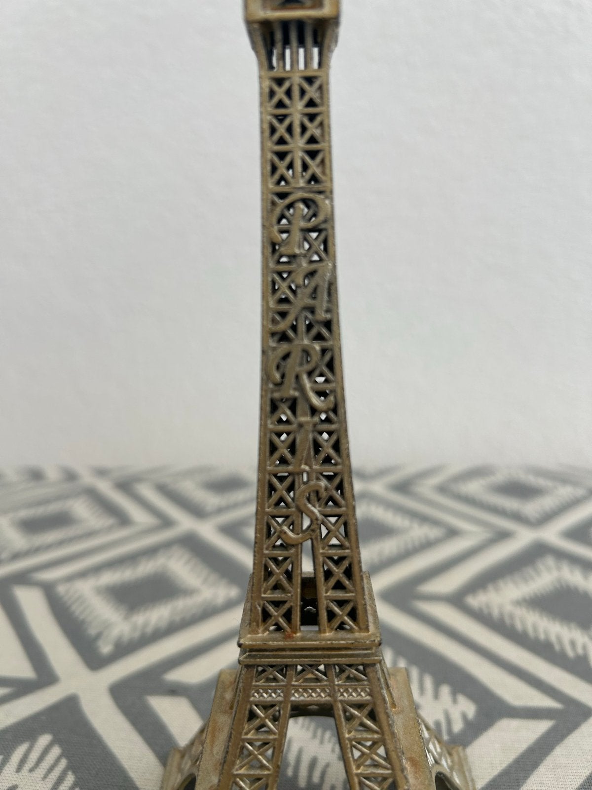 Vintage Eiffeltoren beeldje - Metaal, Vintage, Gebruikt, Ophalen of Verzenden, Goud