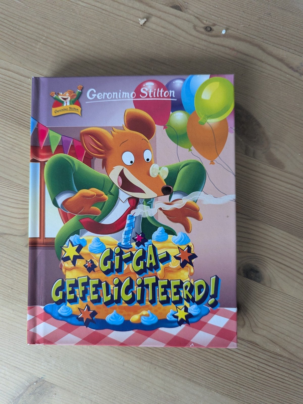 Geronimo Stilton: Gi-Ga-Gefeliciteerd!, Ophalen of Verzenden, Zo goed als nieuw