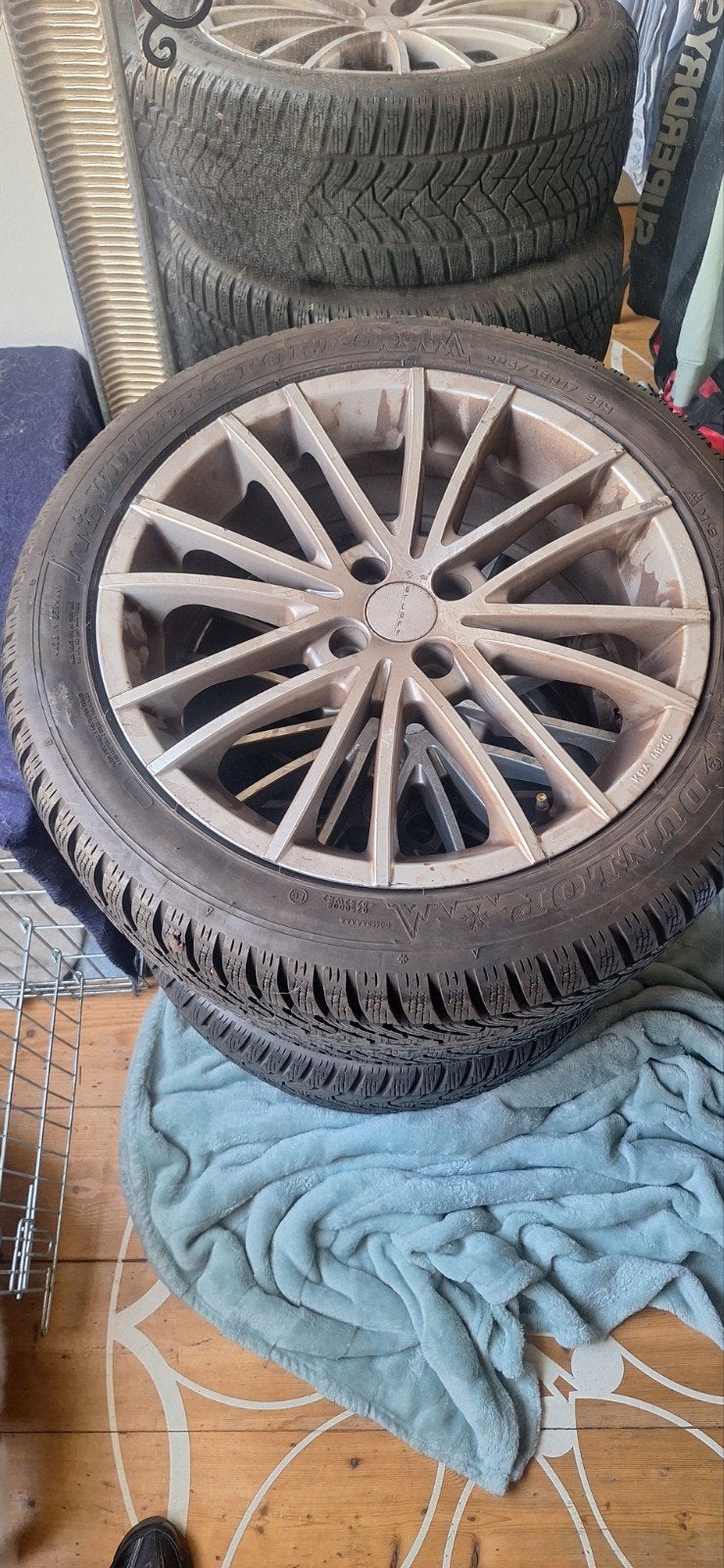 Dunlop winterbanden 4x 225/45 R17, Ophalen, Gebruikt, 17 inch, Winterbanden