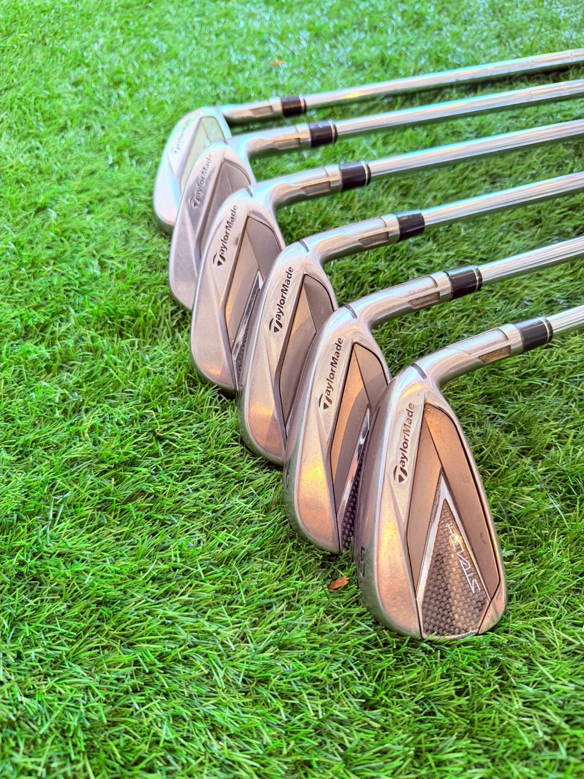 TaylorMade Stealth IJzers – 5 t/m PW (Rechtshandig), Set, Taylormade, Taylormade, Zo goed als nieuw