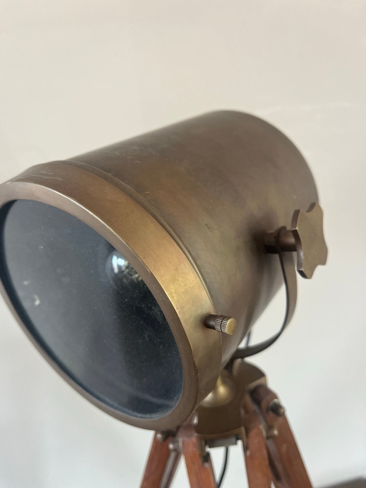 Vintage Industriële Scheepslamp Spotlicht op Driepoot met Di, Ophalen