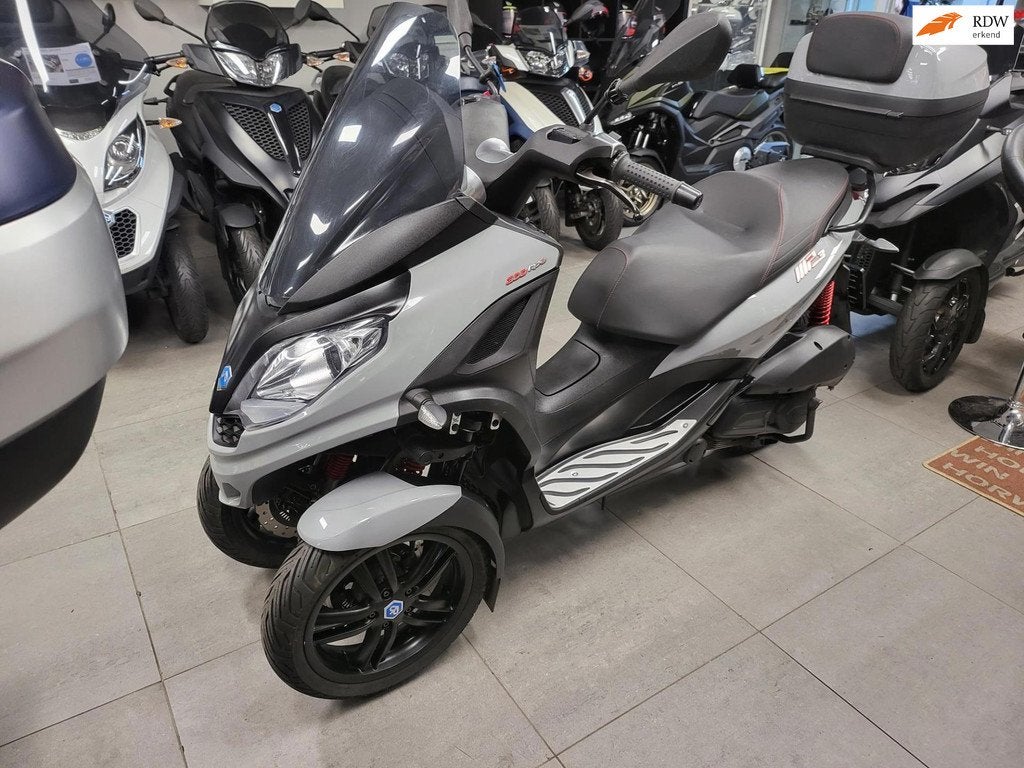 Piaggio MP3 300 HPE SPORT 2021 RIJKLAAR GARANTIE, Bedrijf, Scooter