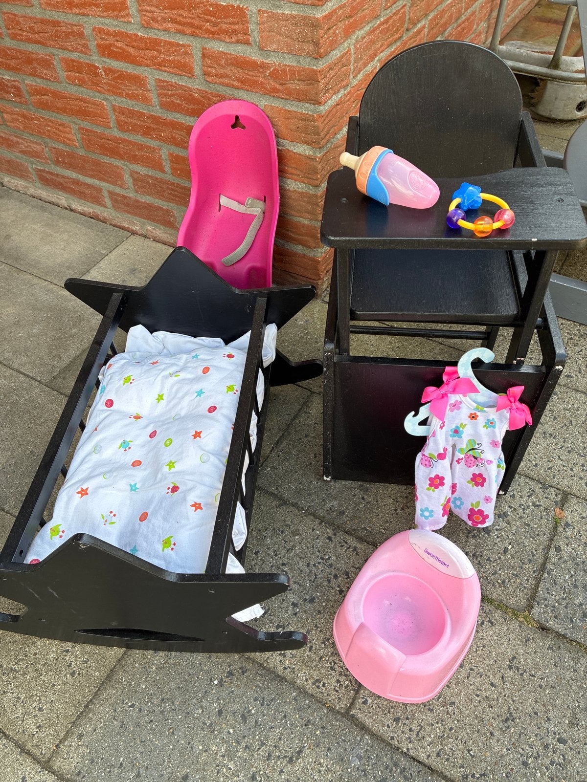 Compleet poppen set: fietszitje, potje, stoel, schommelbed, Ophalen, Gebruikt, Babypop