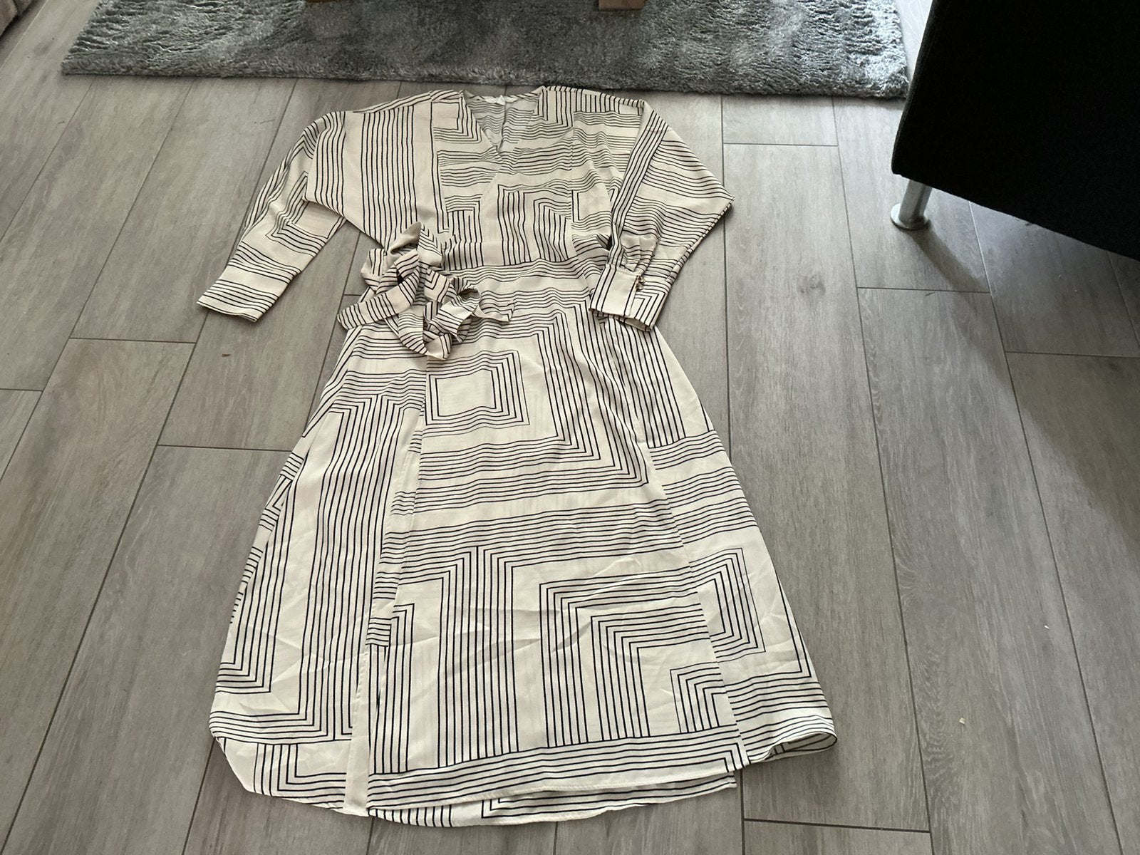 Feestjurk, Maat 38/40 (M), Beige, Ophalen of Verzenden, Zo goed als nieuw