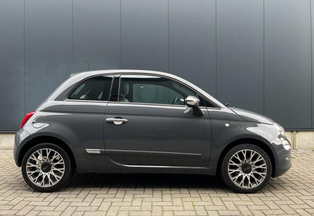 Fiat 500 1.2 Lounge Groot Navigatiescherm, Voorwielaandrijving, Gebruikt, 4 cilinders, 4 stoelen