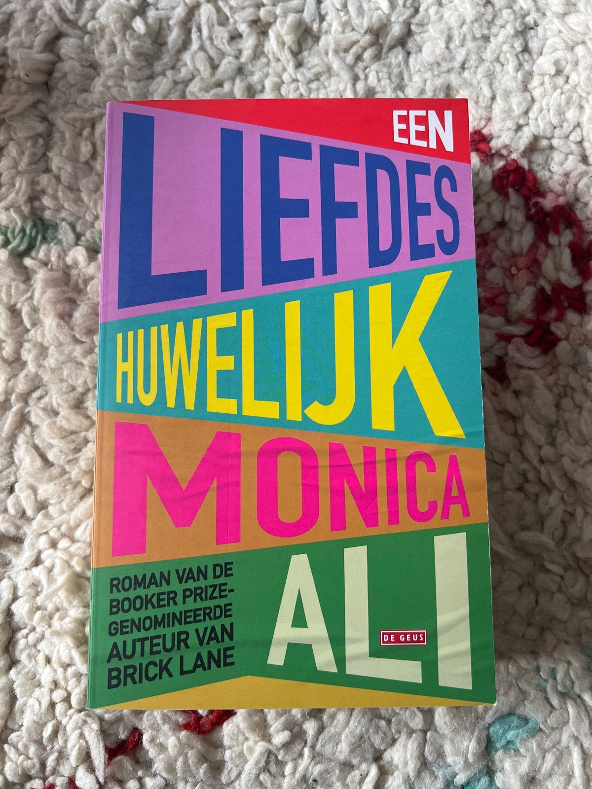 Een Liefdeshuwelijk - Monica Ali (Boek), Ophalen of Verzenden, Nieuw, Nederland
