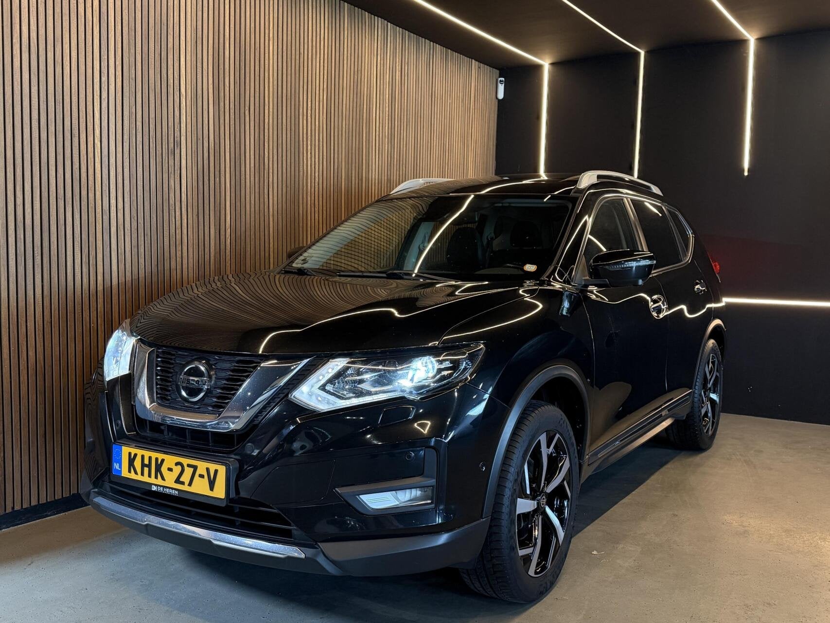 Foto 21 van Nissan X-Trail 1.3 DIG-T N-Tec PANO,TREKH,19''BOSEElecStoel