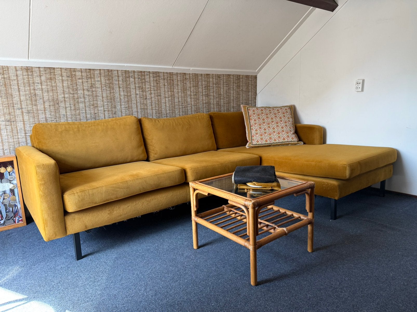 Hoekbank velvet okergeel Karwei, Huis en Inrichting, Ophalen, Gebruikt