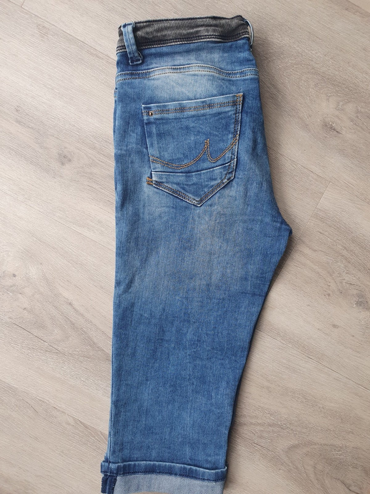 LTB capri broek Jody - Maat 29 - Nieuw, Kleding | Dames, Spijkerbroeken en Jeans, LTB Jody, Blauw, Nieuw, Ophalen of Verzenden