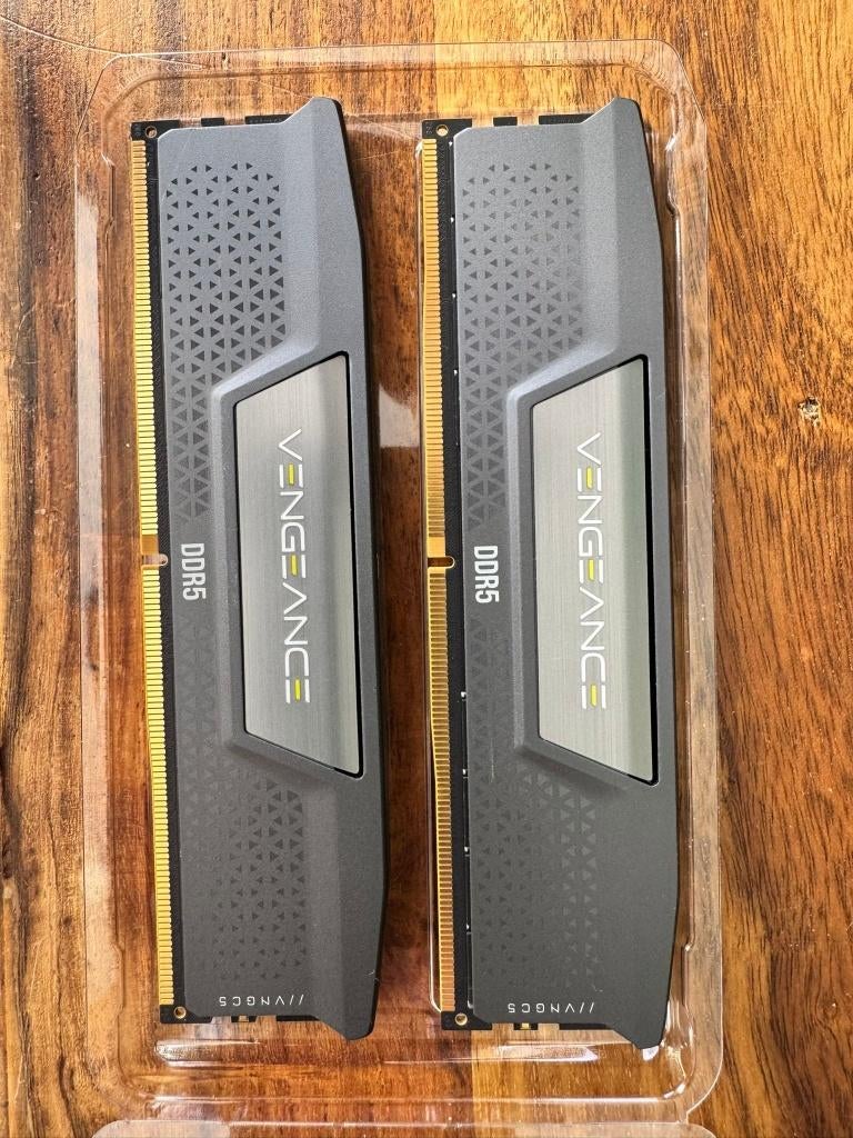 Corsair Vengeance DDR5 2x 32GB 6000MHz, Ophalen of Verzenden, Zo goed als nieuw, Desktop, DDR5