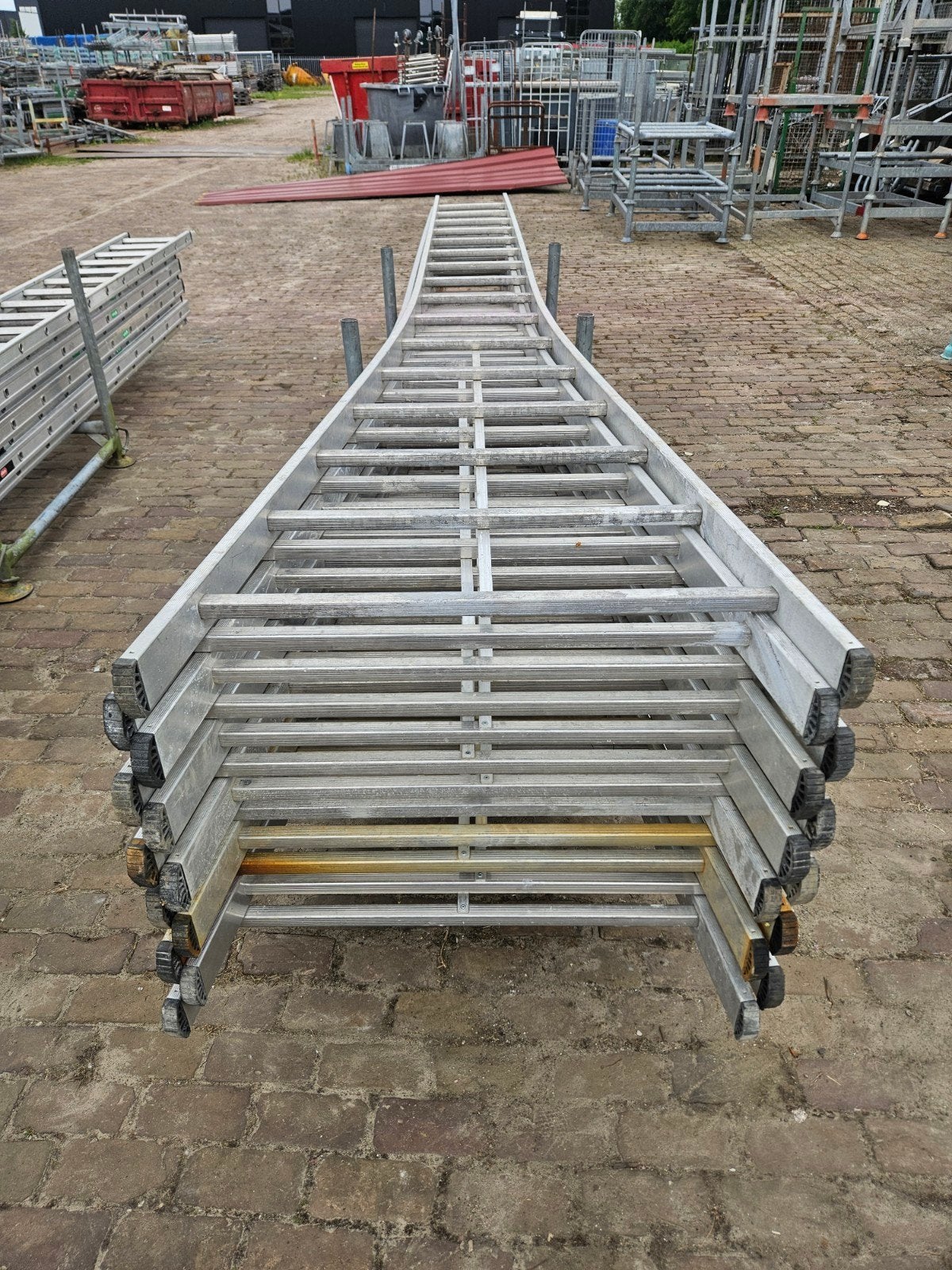 Altrex Pro KIBO 1x16 Ladders - 4.65m, Ophalen, Gebruikt, ., Altrex