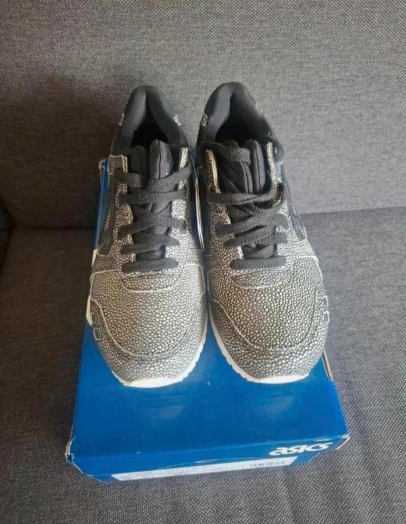 Nieuwe Asics Gel-Lyte (advr 95), Zwart, Nieuw, Ophalen of Verzenden, Sneakers of Gympen