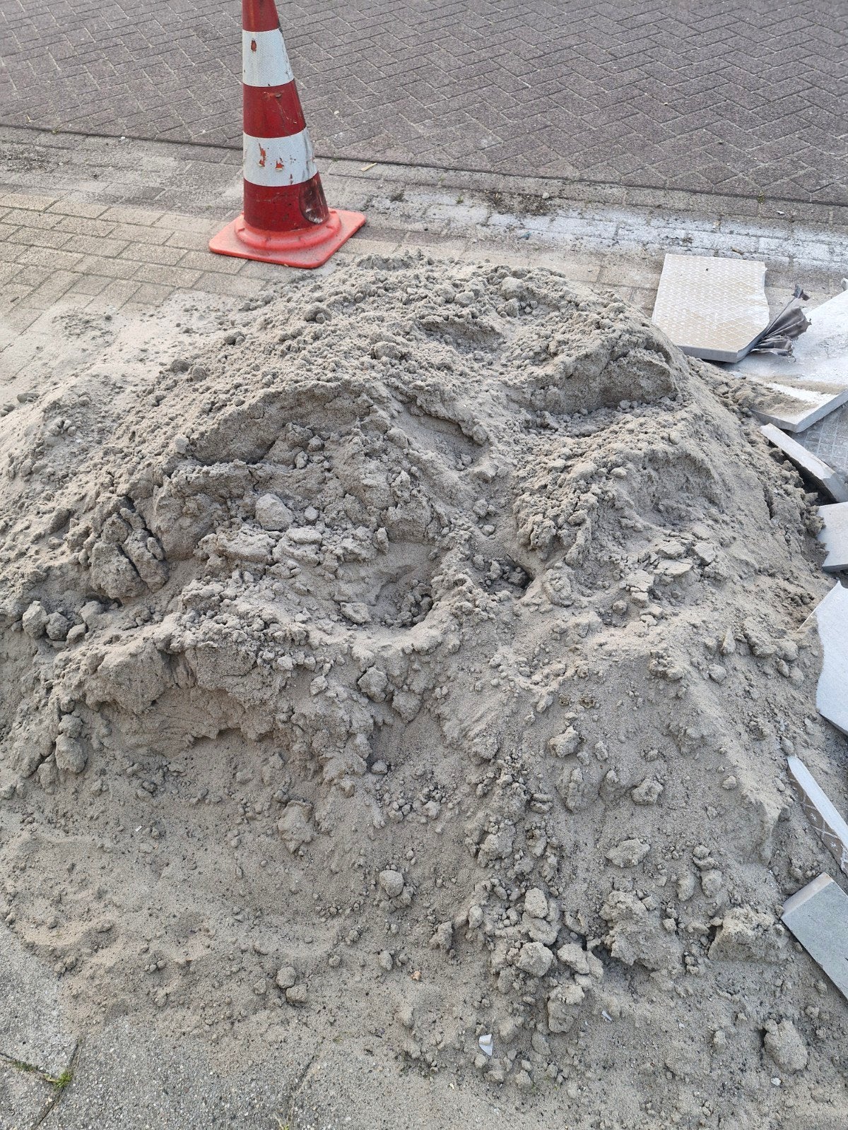 Gratis 3/4 m3 zand, Ophalen of Verzenden