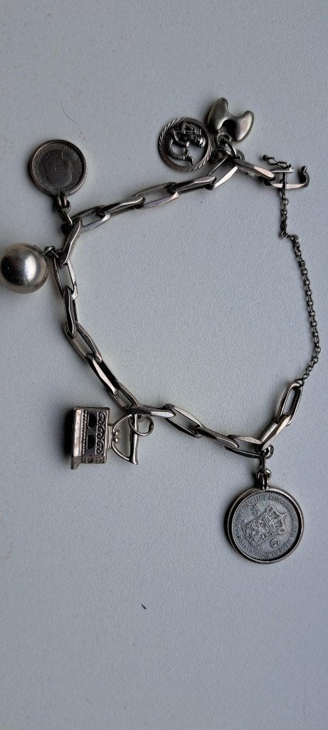 MASSIEF ZILVEREN ARMBAND CLOSED FOR EVER, Ophalen of Verzenden, Zo goed als nieuw, Zilver, Zilver