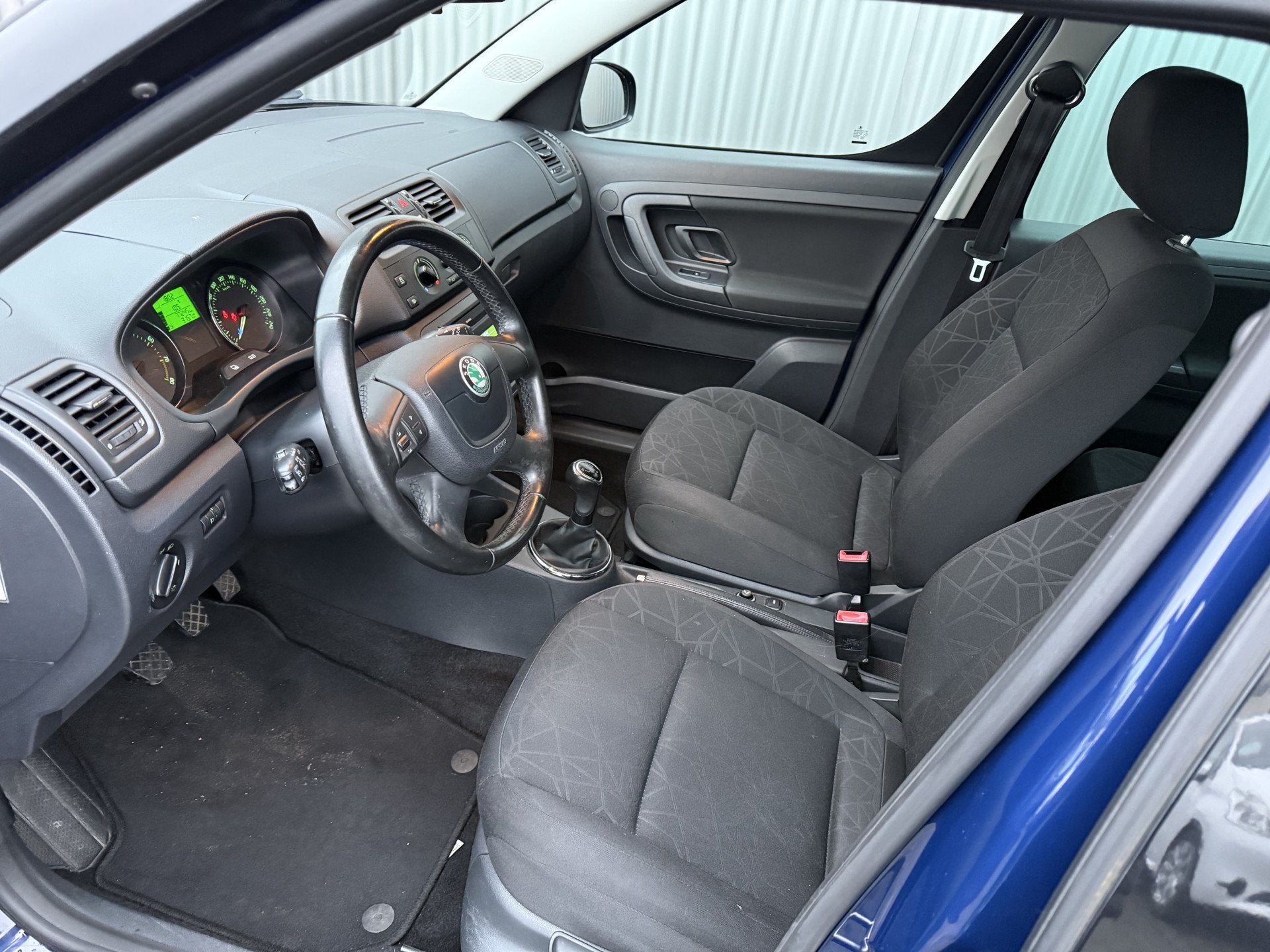 Skoda Roomster 1.2 TSI Ambition Airco Cruise 77Dkm! -- Inrui, Voorwielaandrijving, Euro 5, Gebruikt, Zwart