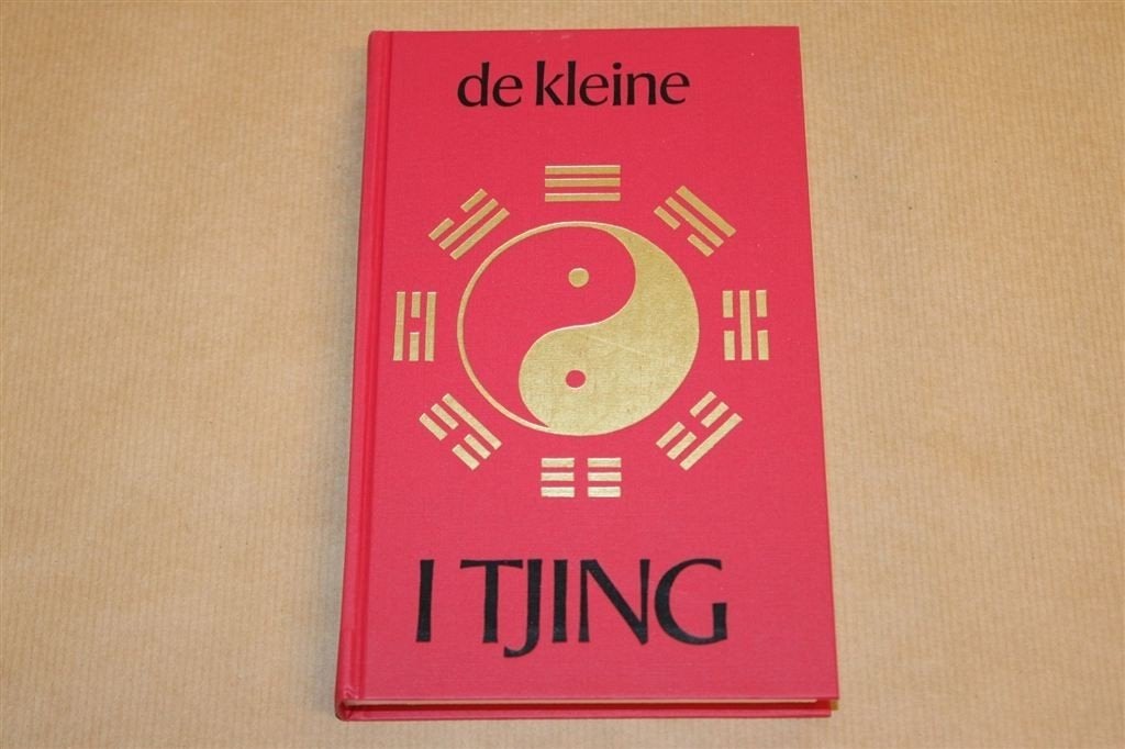 De Kleine I Tjing — Wilhelm, Boek der Verandering 6e Druk, Ophalen of Verzenden, Gelezen, Overige onderwerpen, Achtergrond en Informatie