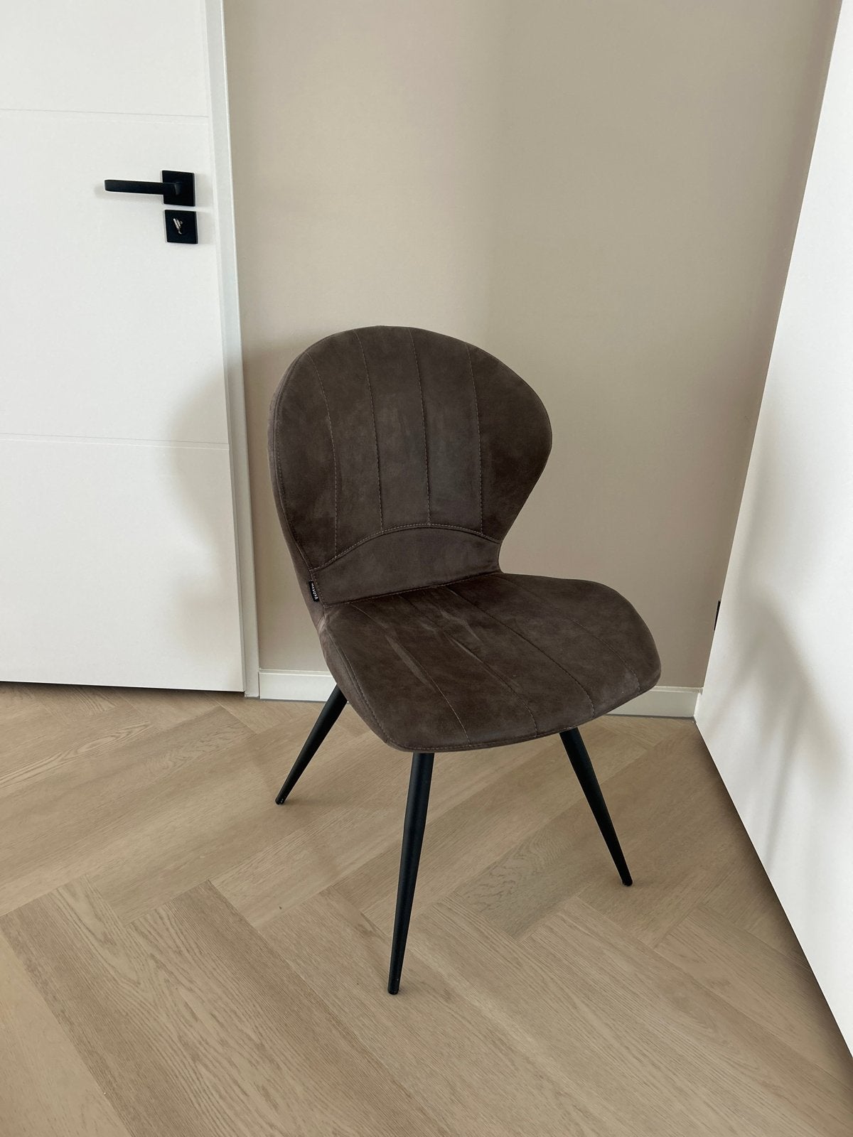 5 grijze eetkamerstoel, Huis en Inrichting, Ophalen of Verzenden, Zo goed als nieuw, Stof, Vijf, Zes of meer stoelen