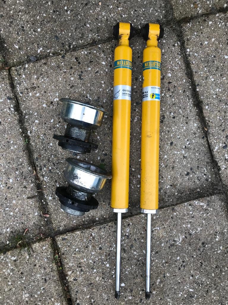 Schroefset dat past onder een Mercedes E-coupe, Auto-onderdelen, Ophanging en Onderstel, Ophalen, Gebruikt, Mercedes-Benz