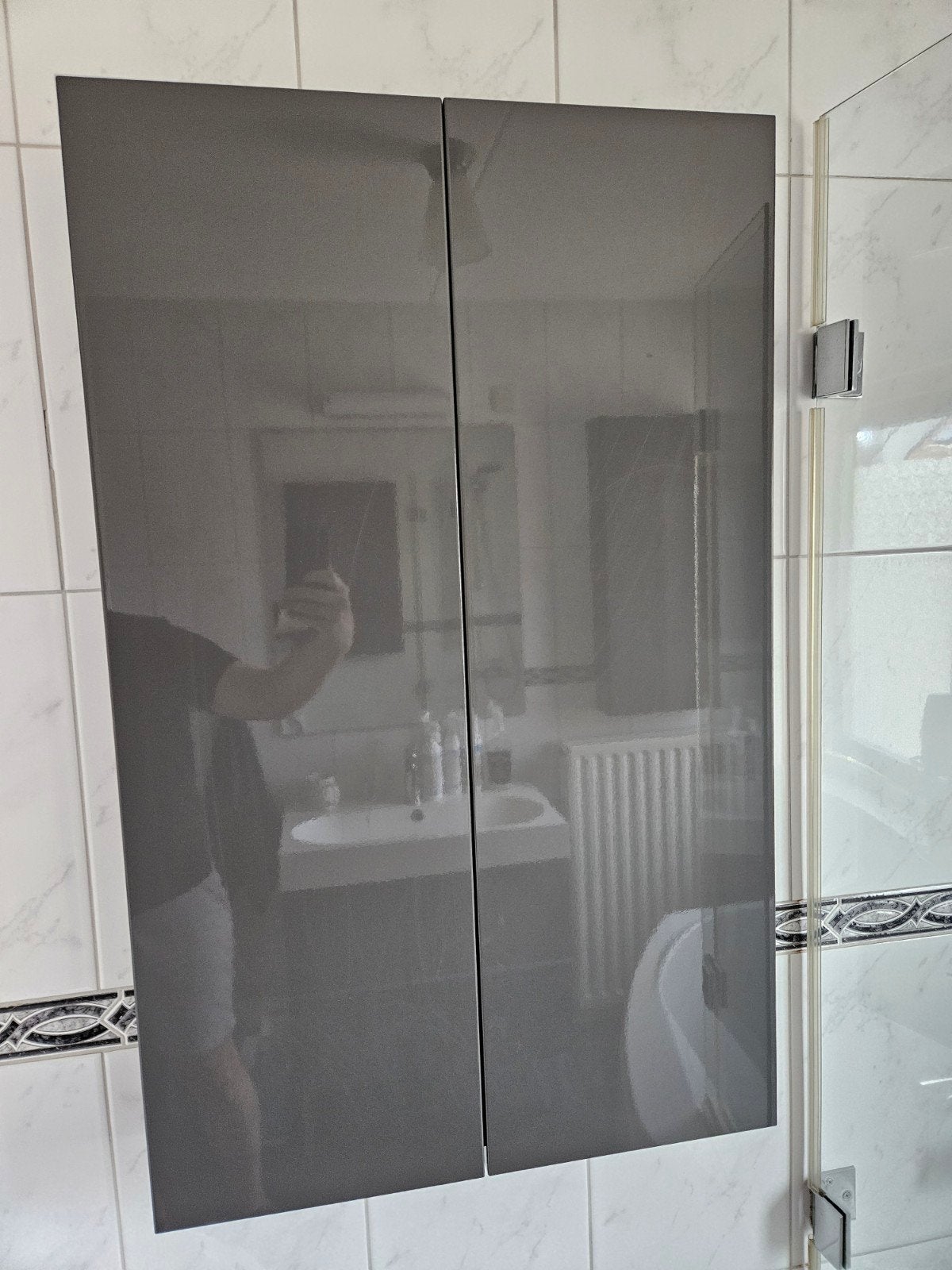 IKEA Kast badkamer met glazen planken, Huis en Inrichting, Badkamer | Badkamermeubels, Ophalen, (Half)hoge kast, Gebruikt, 50 tot 100 cm