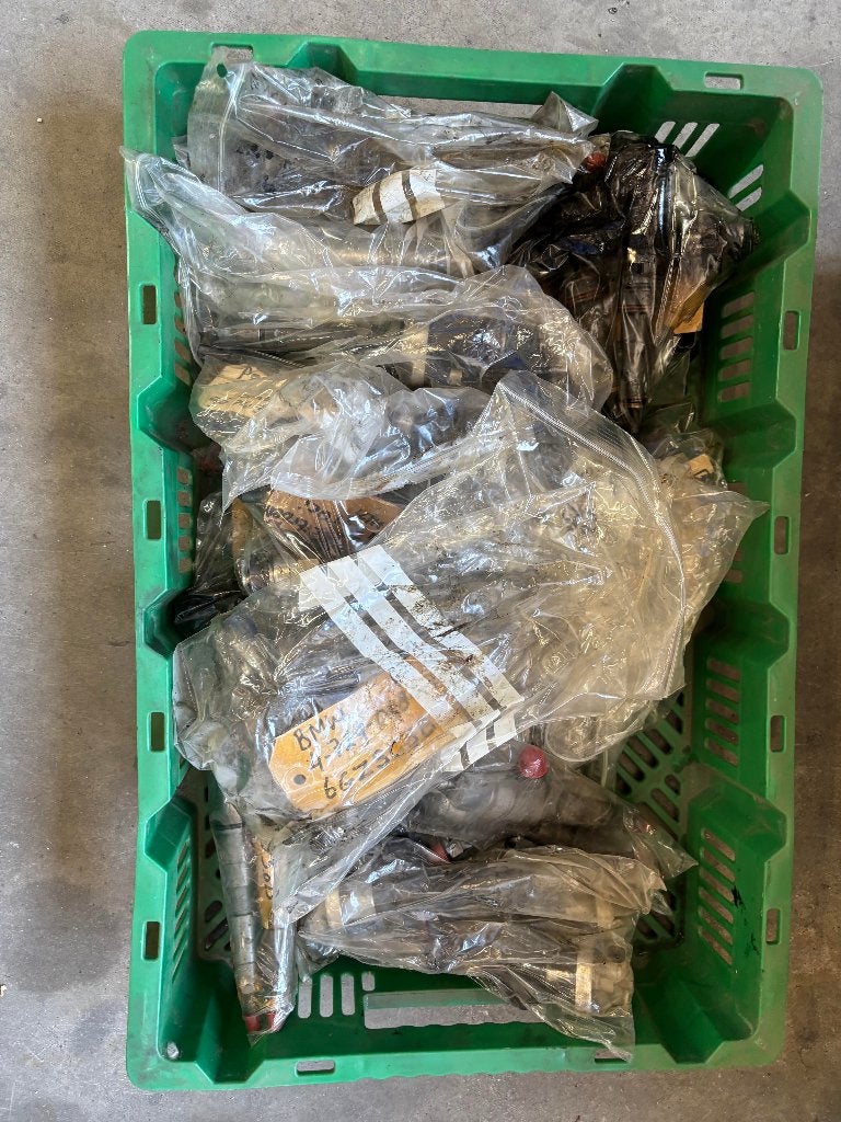 45 stuks diesel verstuivers Bosch Delphi. alles voor €120,-, Ophalen, Gebruikt, BMW