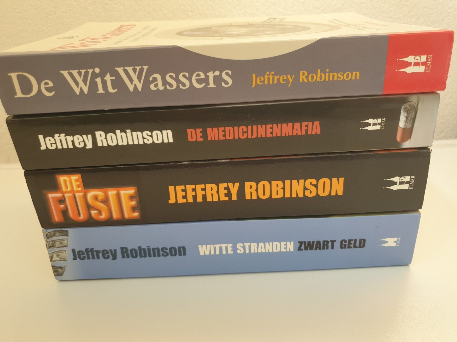 Jeffrey Robinson : De Witwassers, Medicijnenmafia, De, Ophalen of Verzenden, Gelezen, Jeffrey Robinson