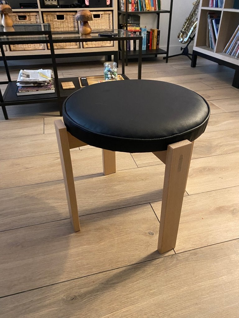 Stool, Ophalen, Hout