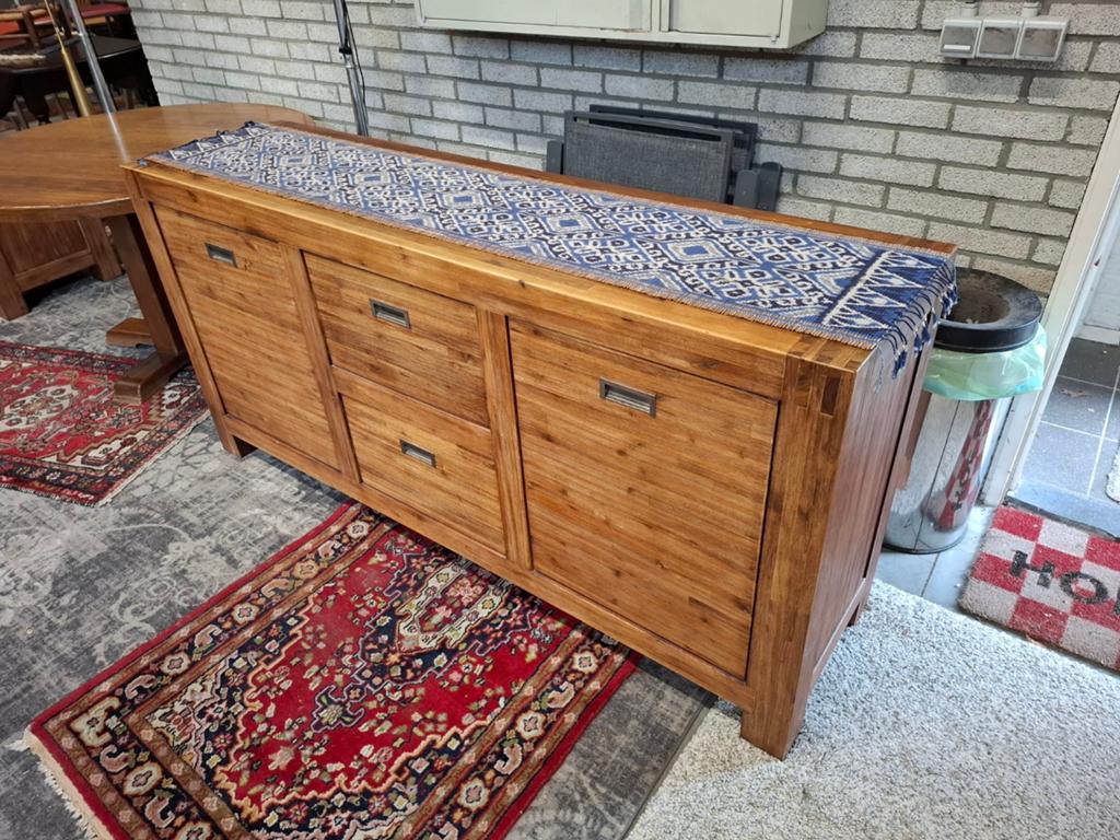 Massief Geleefd hout Henders & Hazel Dressoir. Zie omschr,, Ophalen, Gebruikt, 150 tot 200 cm, 25 tot 50 cm