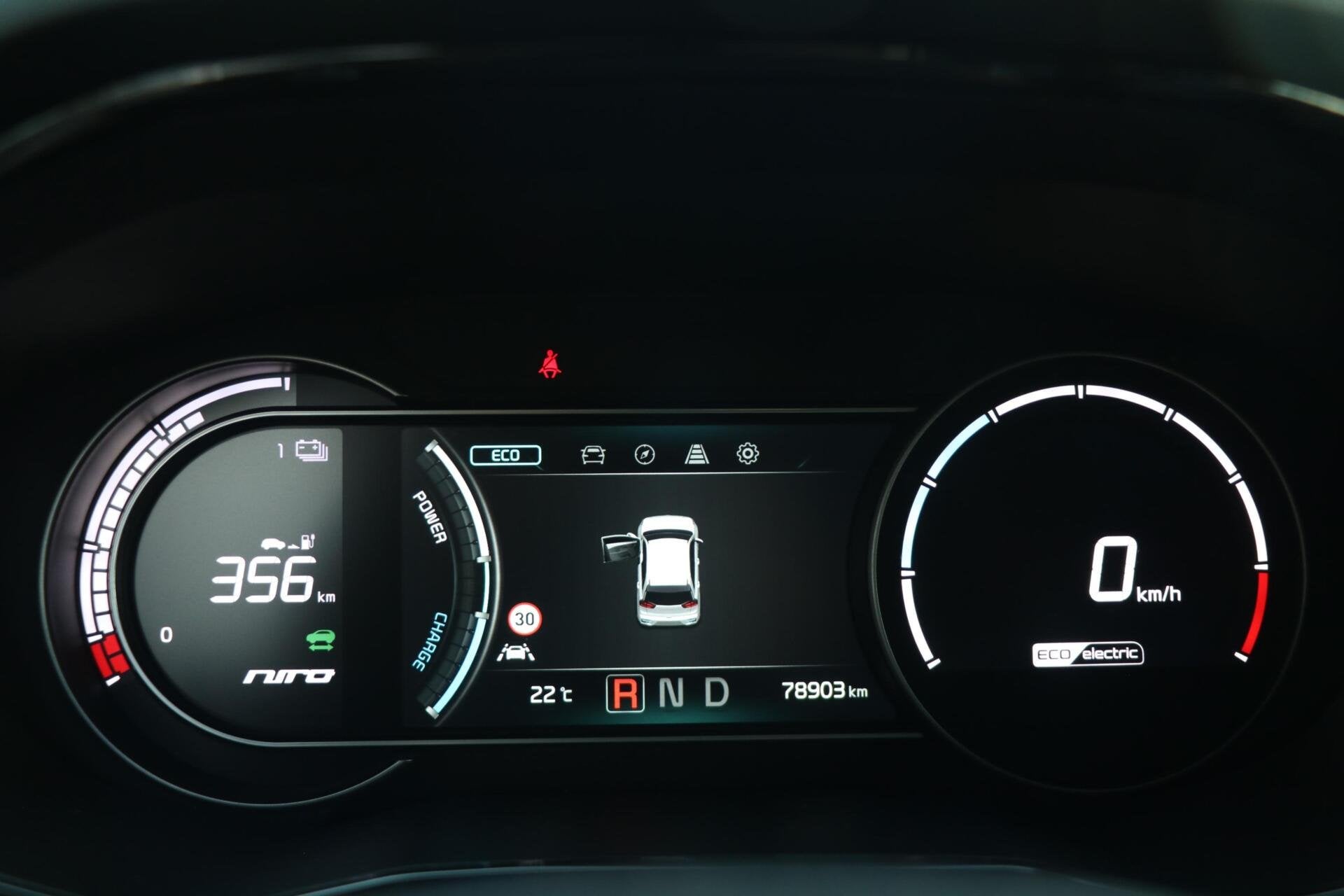 Foto 21 van Kia e-Niro ExecutiveLine 64 kWh Leder Trekhaak Warmtepomp Ad