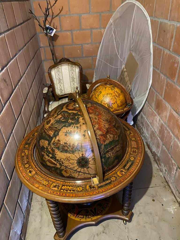Wereldbol te koop, Ophalen of Verzenden, Zo goed als nieuw