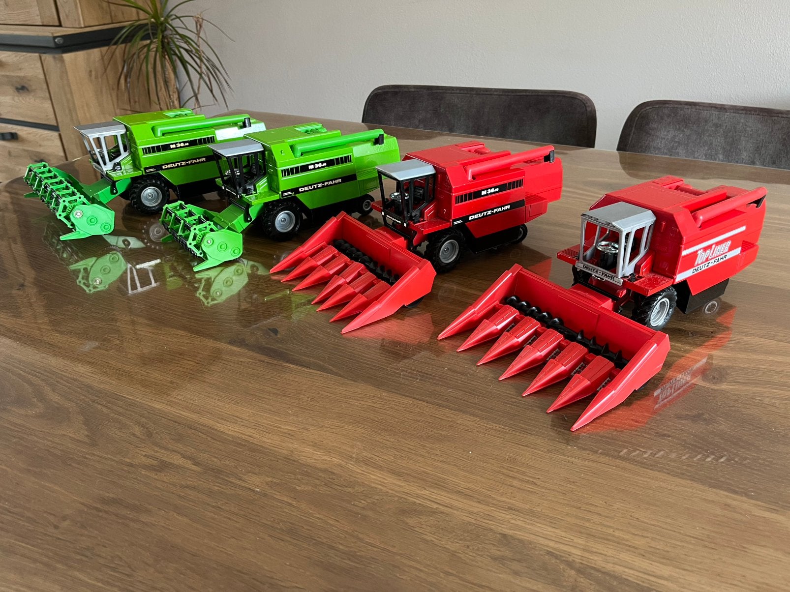 Deutz Fahr combines Topliner M36.10 Siku Groen en Rood, Ophalen of Verzenden, Zo goed als nieuw, Tractor of Landbouw, SIKU