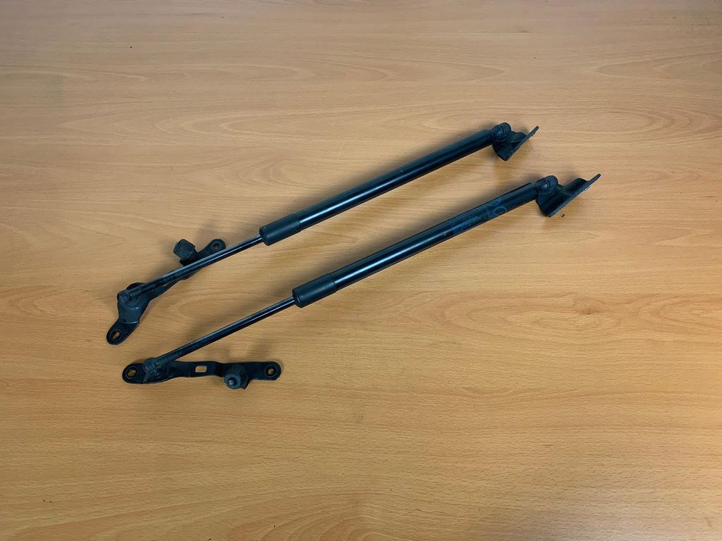 gasveer kofferbak toyota rav4 2012 tot 2018 set gasdemper, Auto-onderdelen, Carrosserie en Plaatwerk, Gebruikt, -, -, Ophalen of Verzenden
