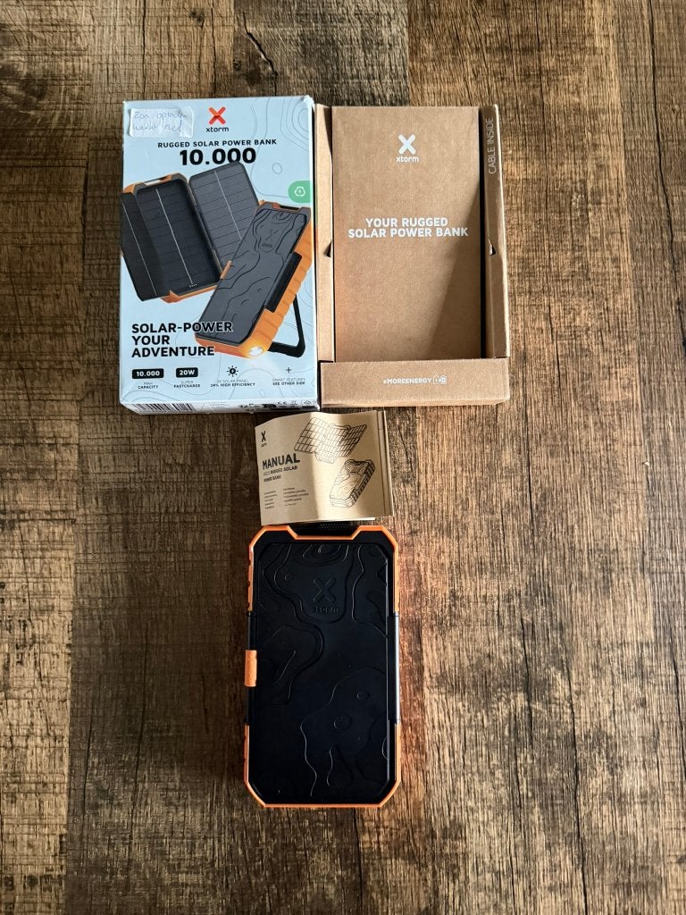 Xtorm Rugged Solar Powerbank 10.000 mAh - 20W, Ophalen of Verzenden, Zo goed als nieuw, Xtorm