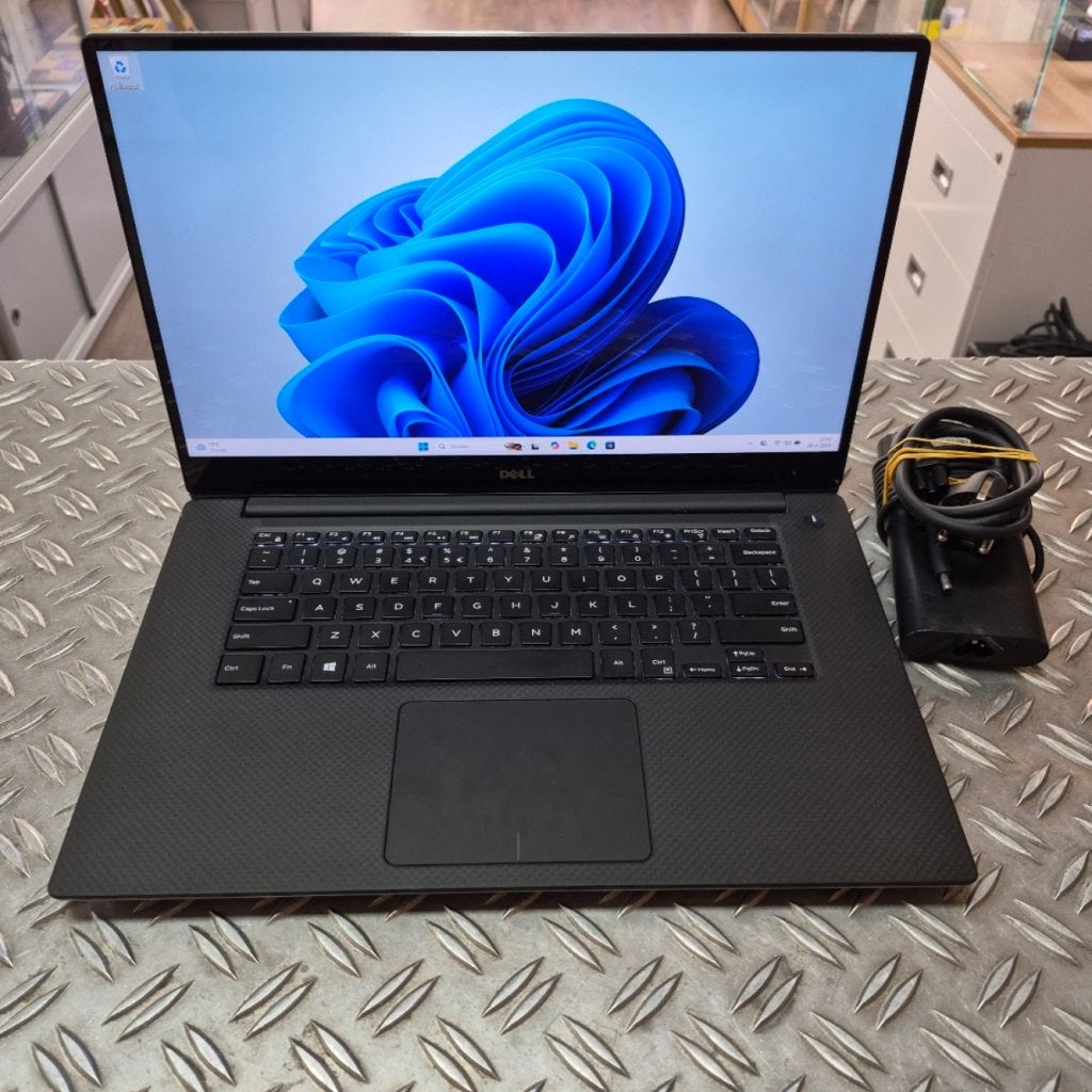 Dell XPS 15 9560 i7-7700 32GB 1TB SSD GTX1050 Betaal in3!, Computers en Software, Windows Laptops, Dell, Zo goed als nieuw, Support@Dell.com
